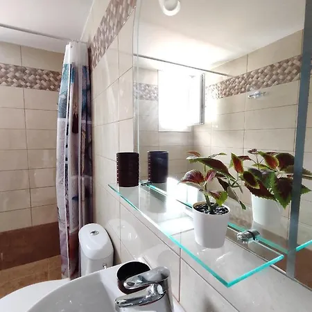 Oasis Perissa (Santorini)