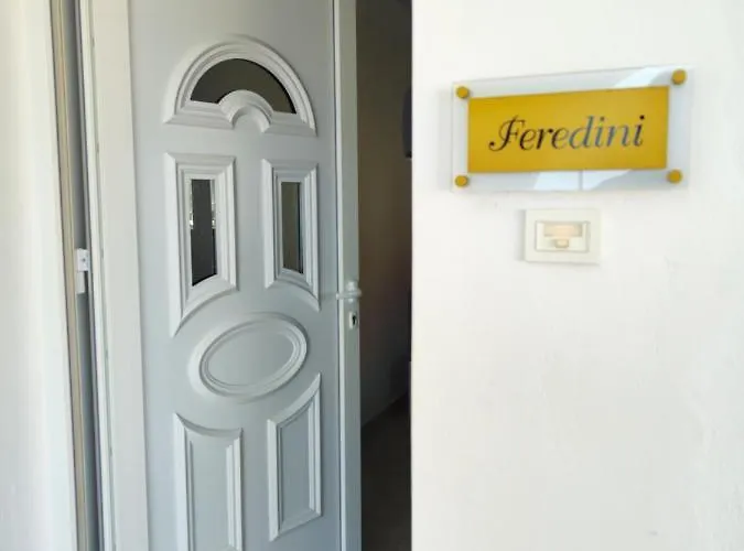 Oasis * Perissa (Santorini)